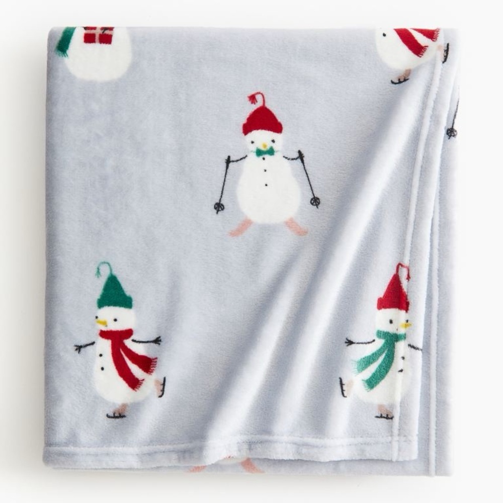 H&M Patterned fleece blanket‎